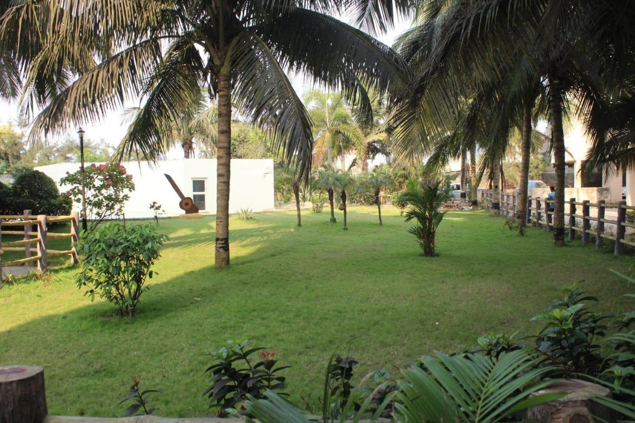 Nath's Residency Apartemen